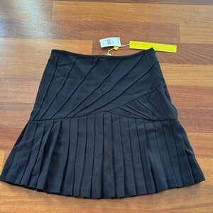 Brand New Catherine Malandrino Black Pleated Mini Skirt NWT